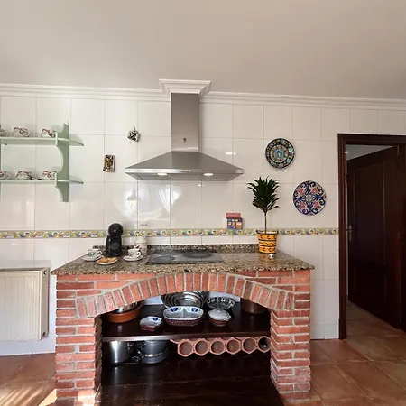 빌라 Holibai, Axouxere, Casa Con Preciosa Zona Verde, Barbacoa, Cerca Del Mar, Galicia, Nigran