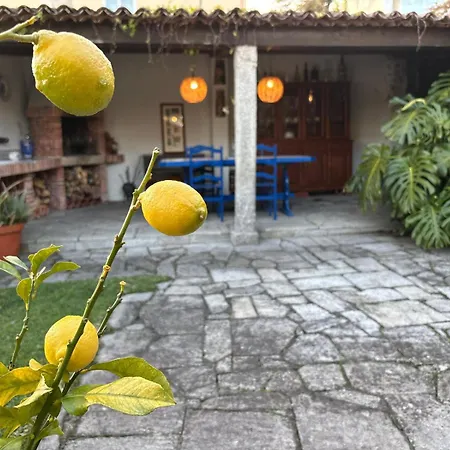 Holibai, Axouxere, Casa Con Preciosa Zona Verde, Barbacoa, Cerca Del Mar, Galicia, Nigran *