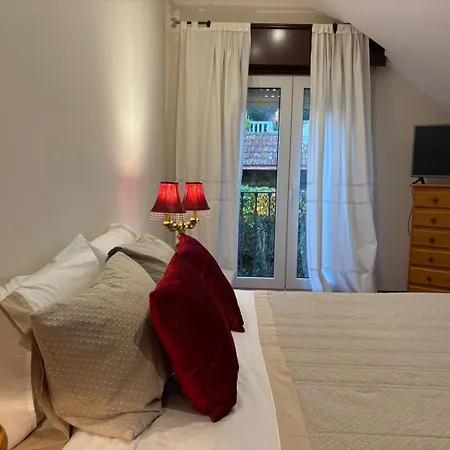 Holibai, Axouxere, Casa Con Preciosa Zona Verde, Barbacoa, Cerca Del Mar, Galicia, Nigran Villa *