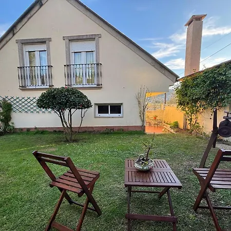 Holibai, Axouxere, Casa Con Preciosa Zona Verde, Barbacoa, Cerca Del Mar, Galicia, Nigran *