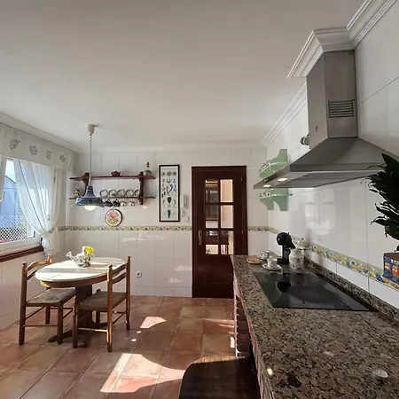 Holibai, Axouxere, Casa Con Preciosa Zona Verde, Barbacoa, Cerca Del Mar, Galicia, Nigran 빌라 *