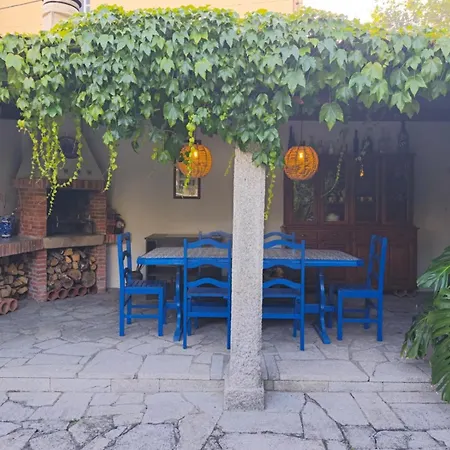 Holibai, Axouxere, Casa Con Preciosa Zona Verde, Barbacoa, Cerca Del Mar, Galicia, Nigran