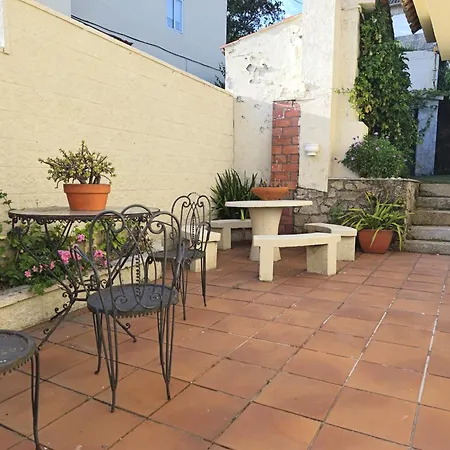 Holibai, Axouxere, Casa Con Preciosa Zona Verde, Barbacoa, Cerca Del Mar, Galicia, Nigran